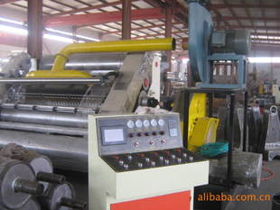 紙箱設備單面瓦楞紙板生產線與紙板復合生產線解析